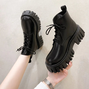Bota Feminina Coturno Giorno